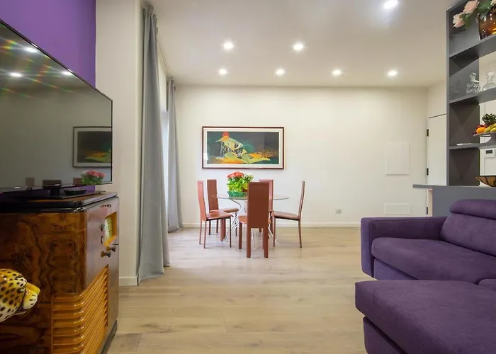 Stunning & Luxurious 1Br Apt 1 Min Walk By Duomo